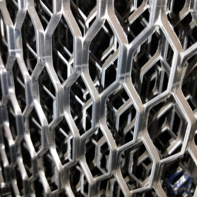 Алюминиевая декоративная просечно-вытяжная сетка 6х30х6,25 мм купить  в Тюмени